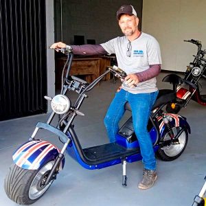 cliente-moto-eletrica-scooter-10
