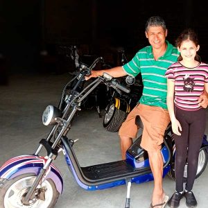 cliente-moto-eletrica-scooter-12