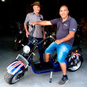 cliente-moto-eletrica-scooter-5